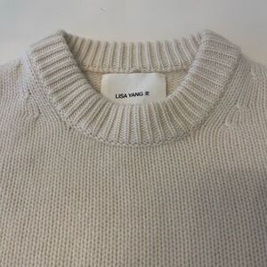 Lisa Yang, 
Sony cashmere sweater for women